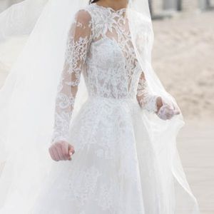 Monique Lhuillier Sistine wedding gown! Size 0
